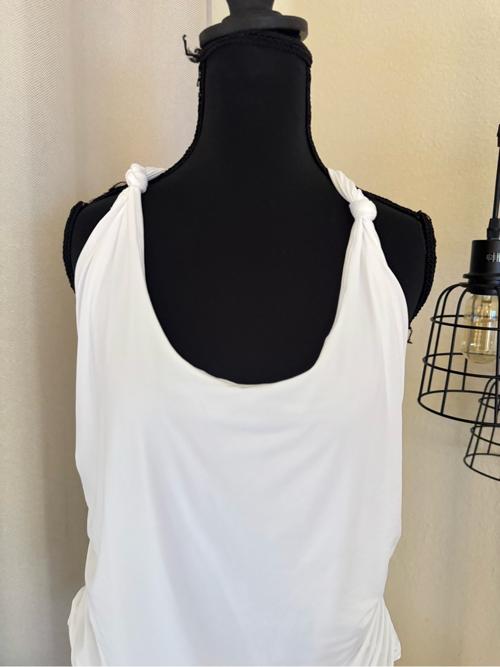 NWT Abercrombie & Fitch White Knot Halter Tank Top Open Back XL - Picture 4 of 8